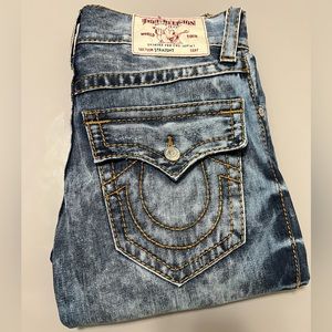 NWOT True religion men’s straight jeans. W 30 & L 30